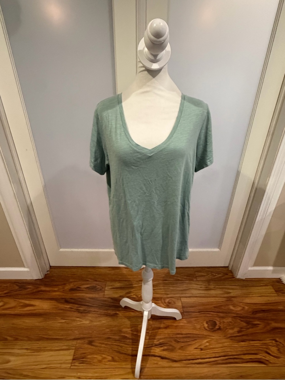 Eddie Bauer Mint Green V-Neck Short Sleeve Tee